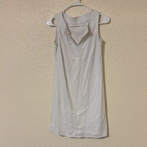 New York & Company Classic White Shift Dress